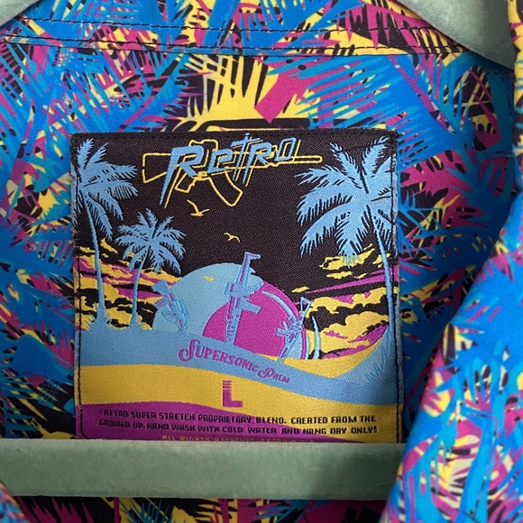 Retro Rifle 80’s Hawaiian shirt size medium - Picture 7 of 9